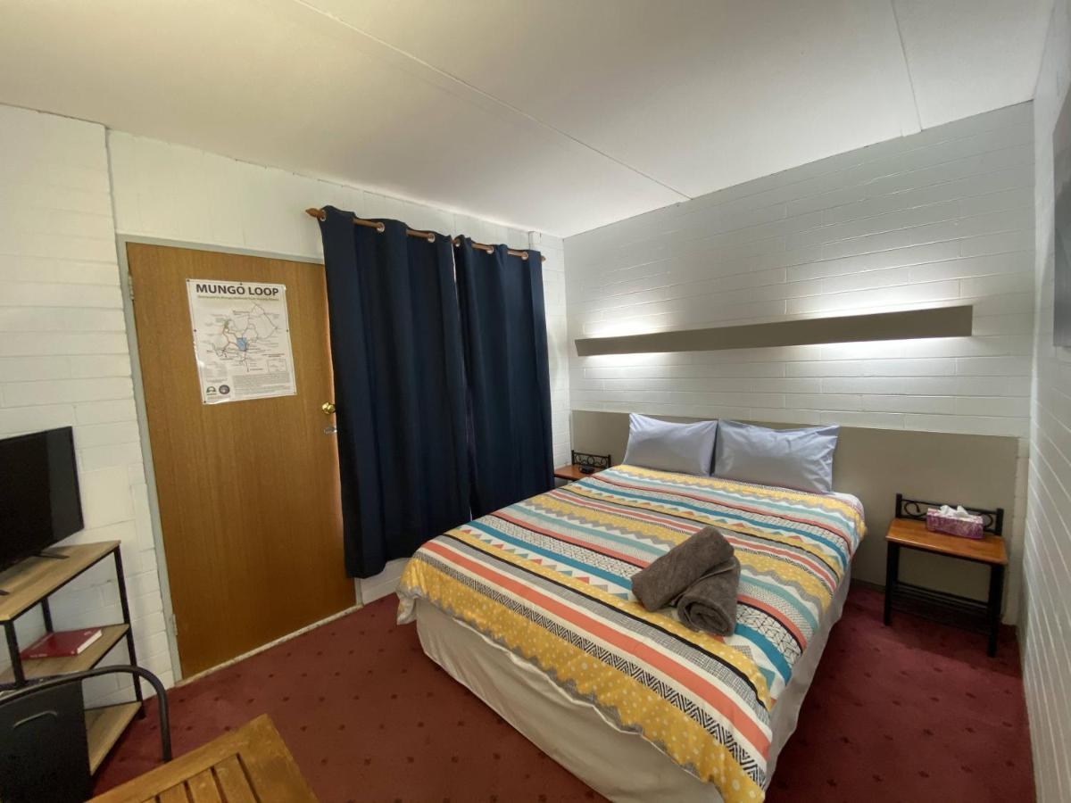 بالرانالد Capri Motel المظهر الخارجي الصورة